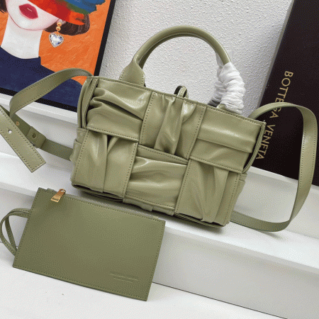 Bottega Veneta BV Arco Tote - Image 3