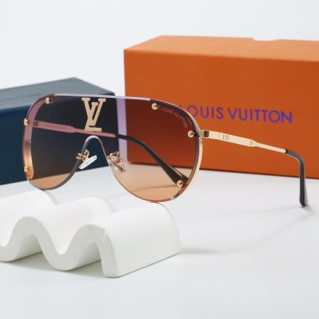 LV Fashionable Sunglasses - Image 5
