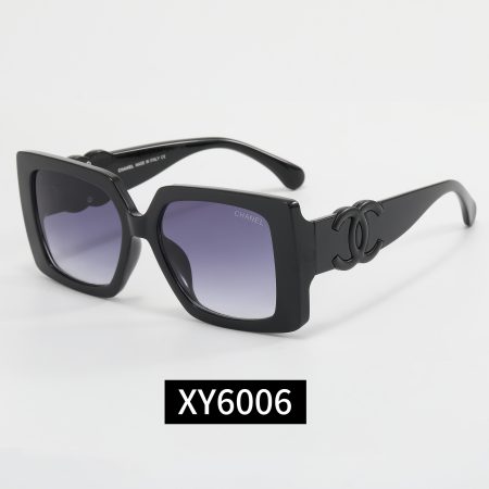 Chanel Fashionable Sunglasses - Image 4