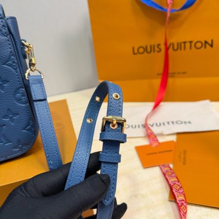 LV Pochette Metis Monogram Empreinte Bag - Image 5