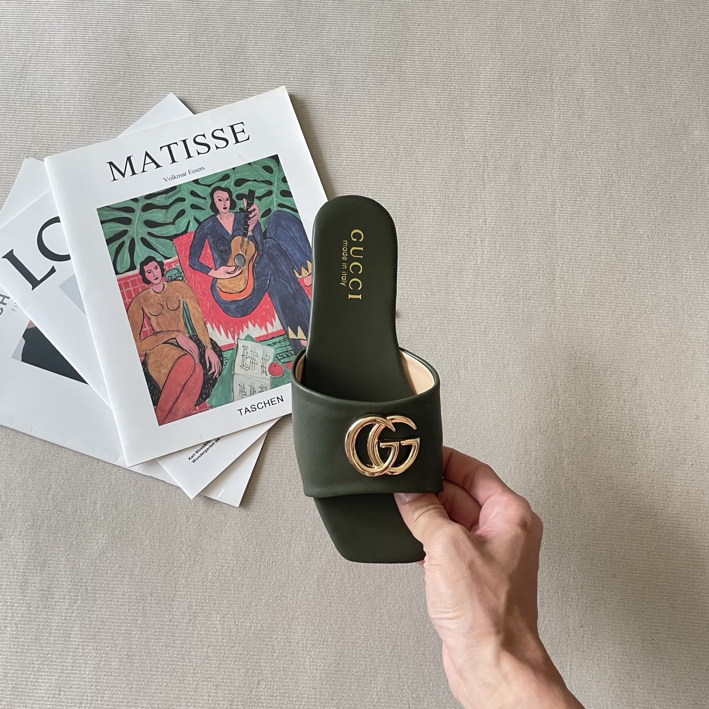 Gucci 26SS – Double G Wide-Toe Flat Sandals - Image 5