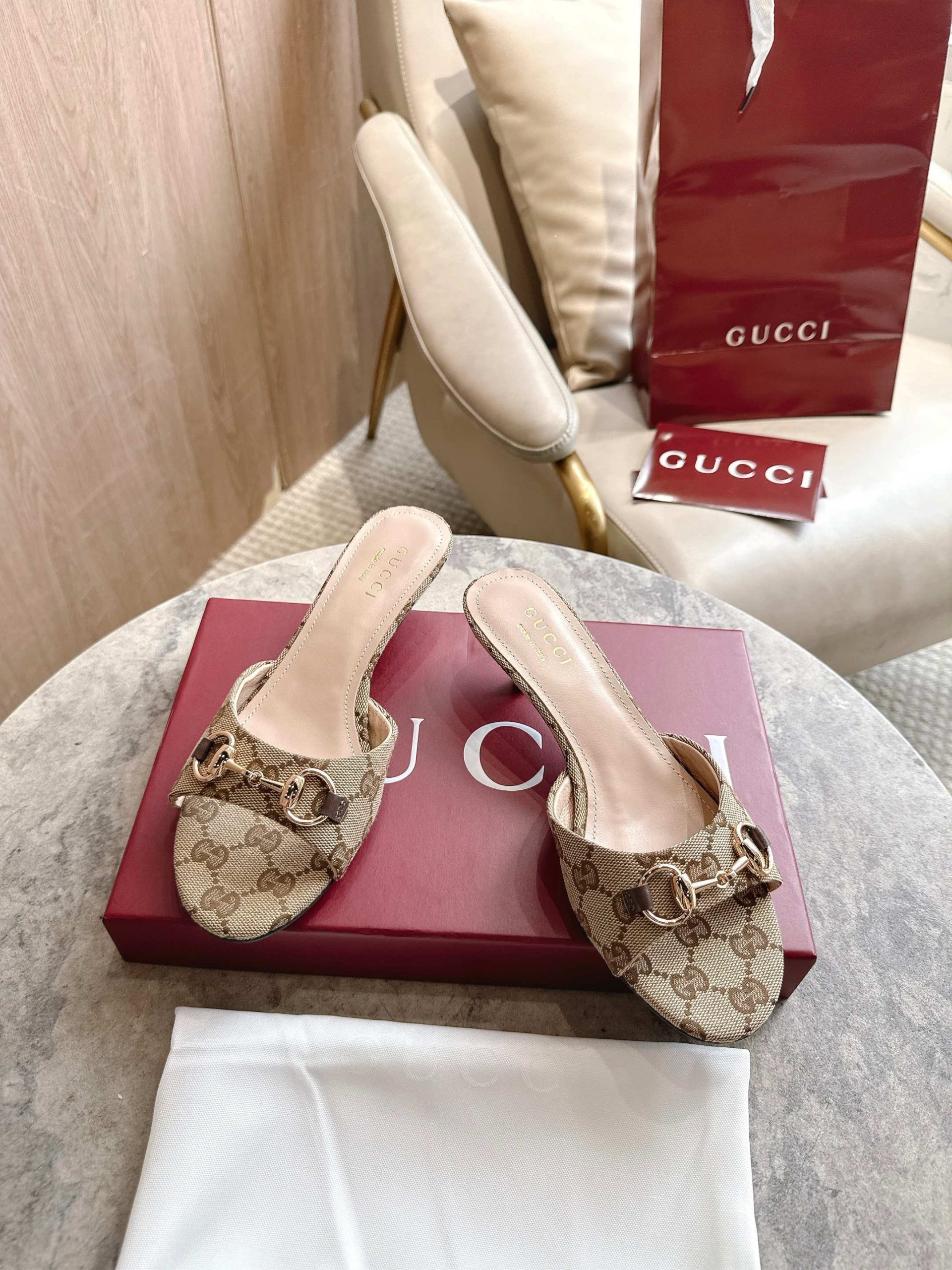 Gucci Slide Sandal With Horsebit - Image 2