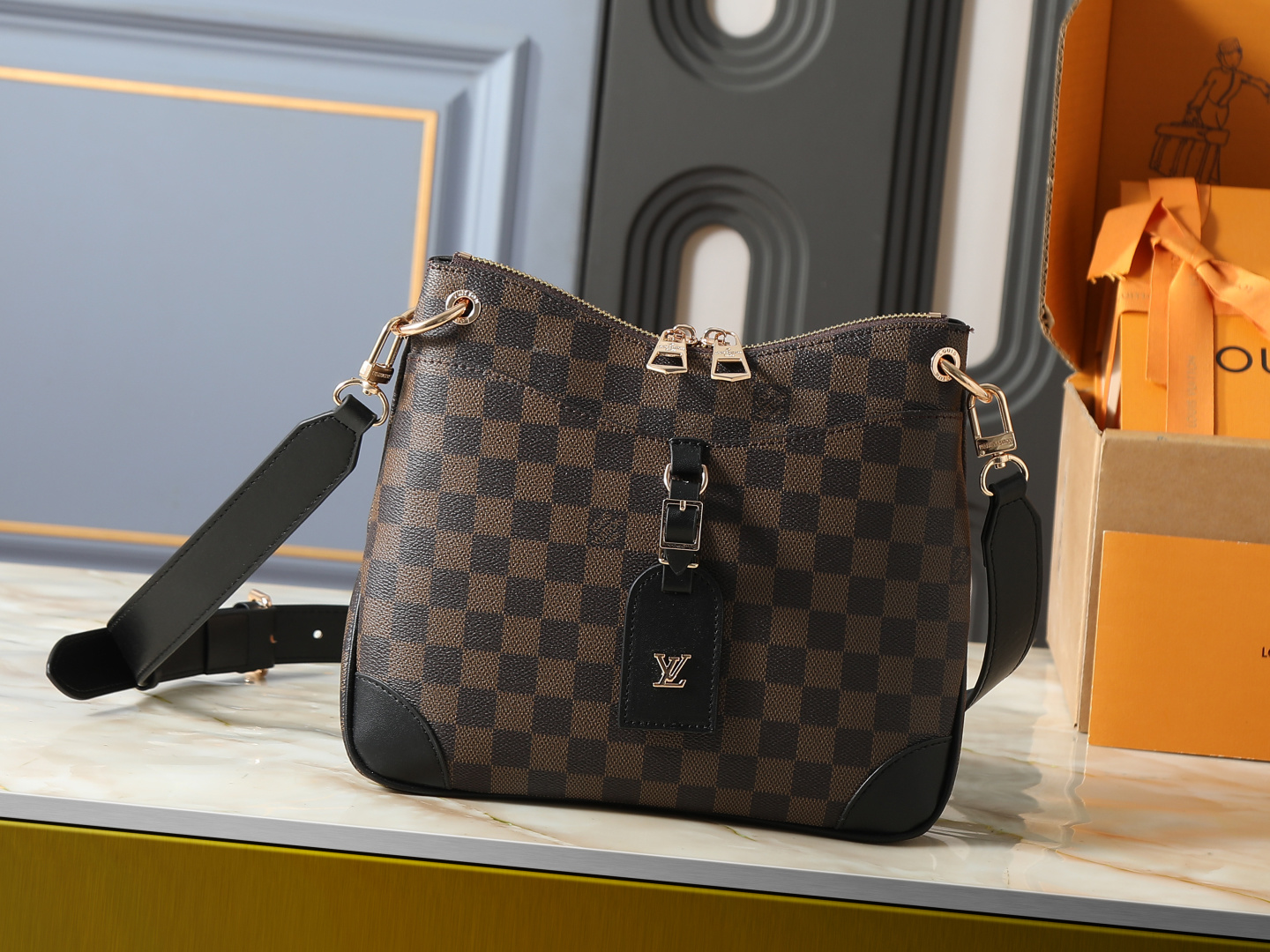 LV Odeon Medium-Small Handbag - Image 3