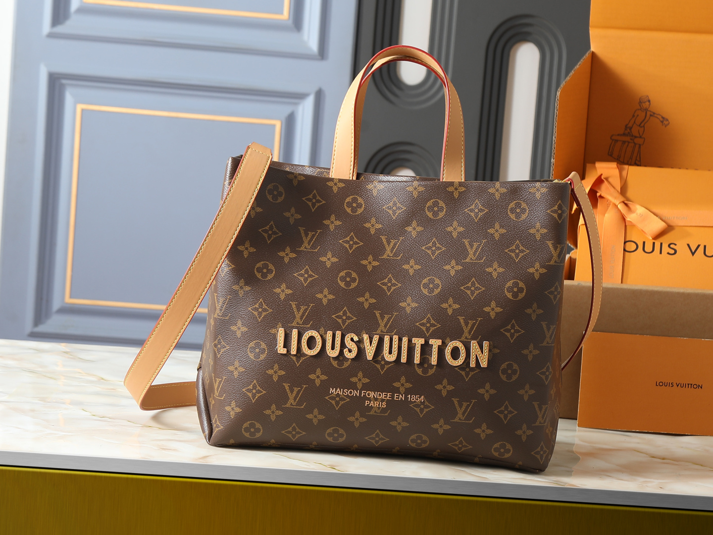LV Shopper Medium Handbag - Image 1