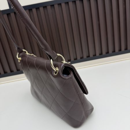 Chanel Large Flap Bag - Image 4