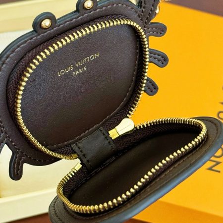 LV  Accessories - Image 3