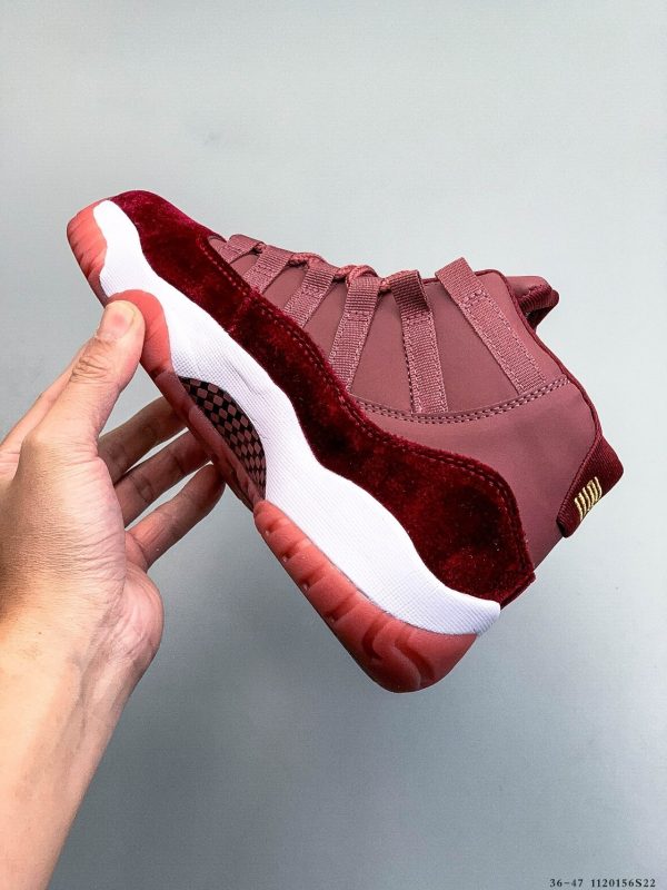 Air Jordan 11 Retro Sneakers