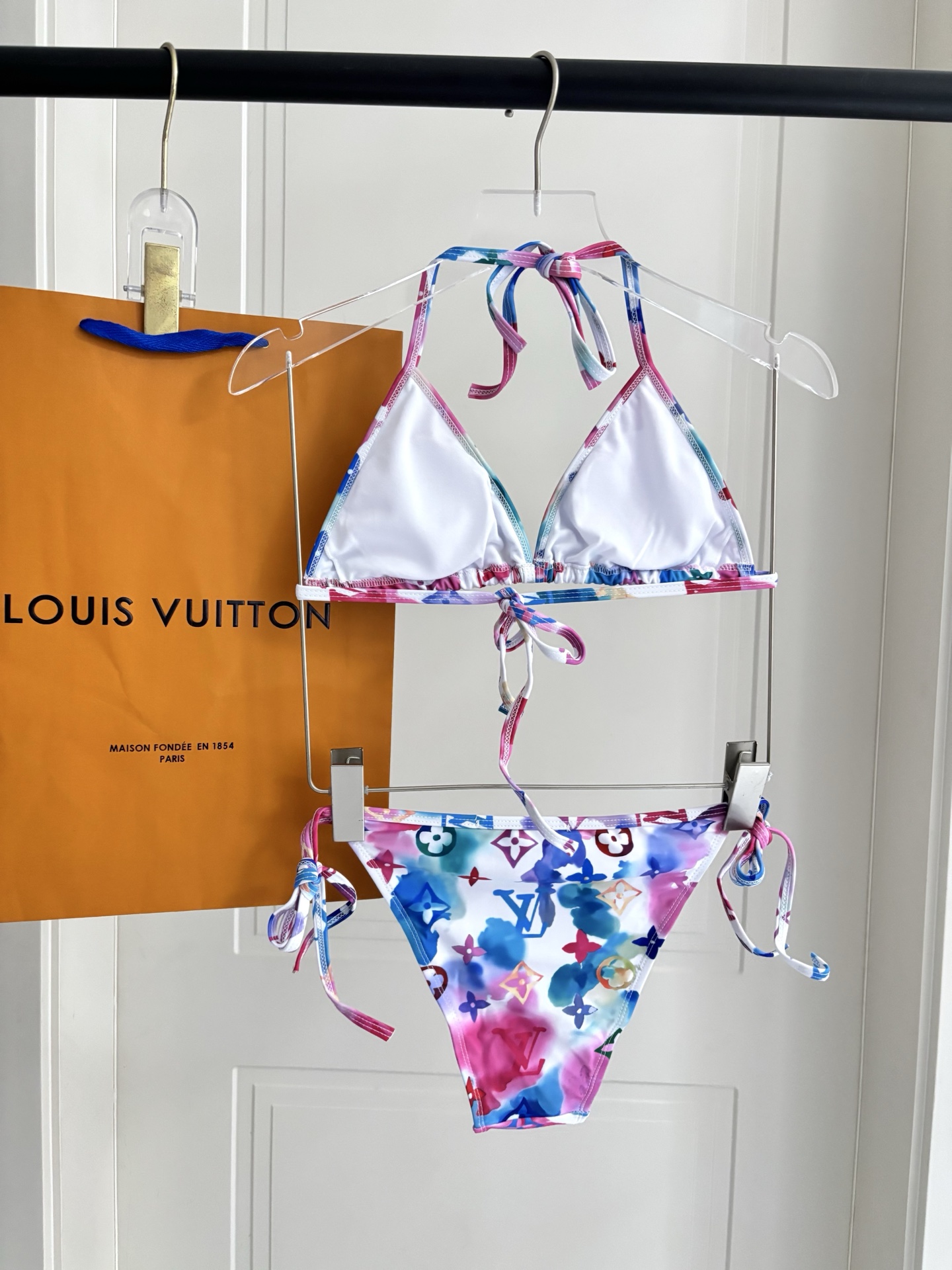LV Two-Piece Swimsuit Swimwear - Image 5