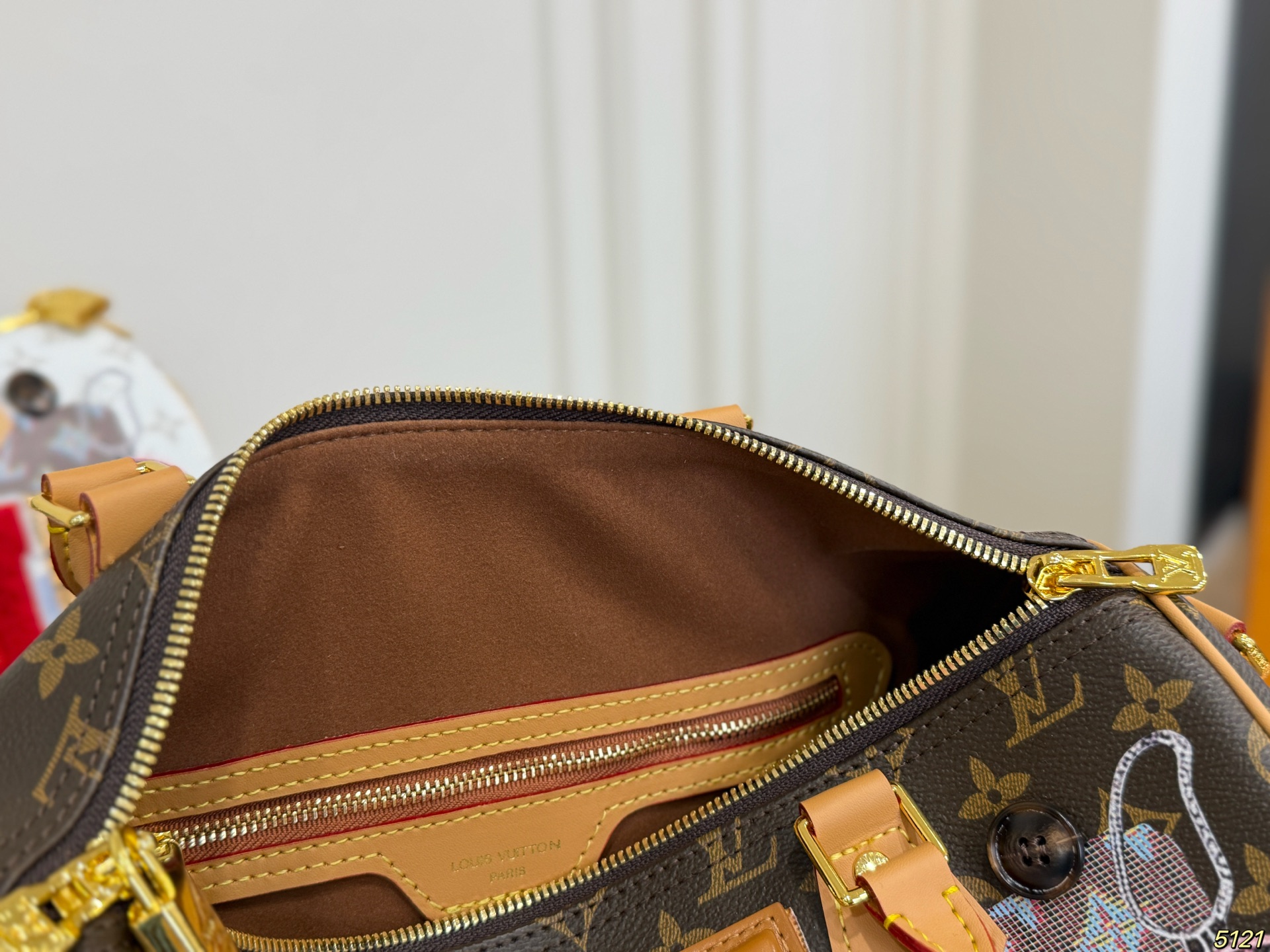 LV Speedy Soft 30 Pillow Case - Image 9
