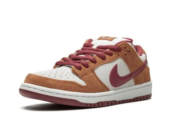 Dunk SB Low Pro “ Russet Cedar"