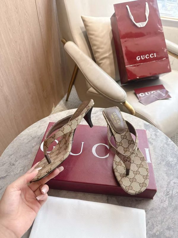 Gucci Women's Vittoria Thong in Sand and Brown GG Canvas