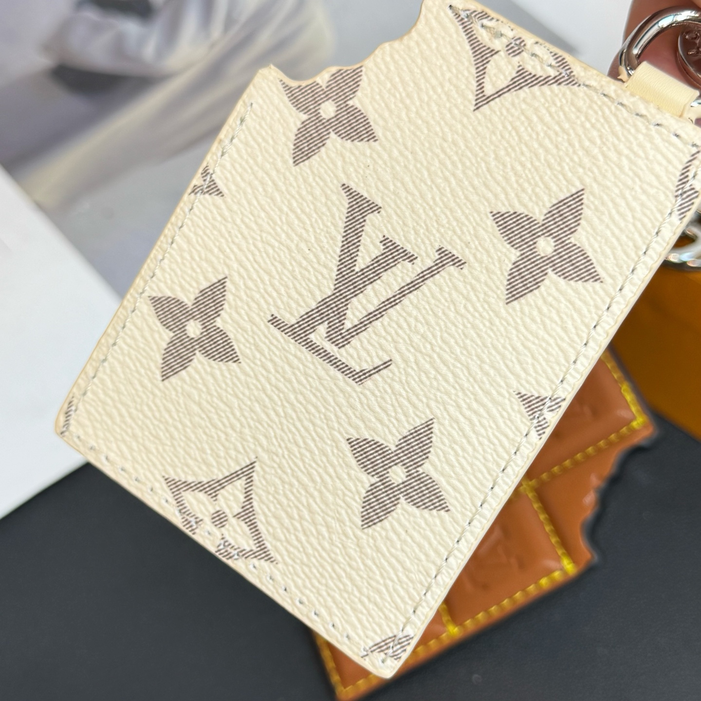 LV Accessories - Image 5