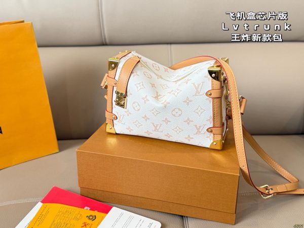 Lv's New Trunk Bag