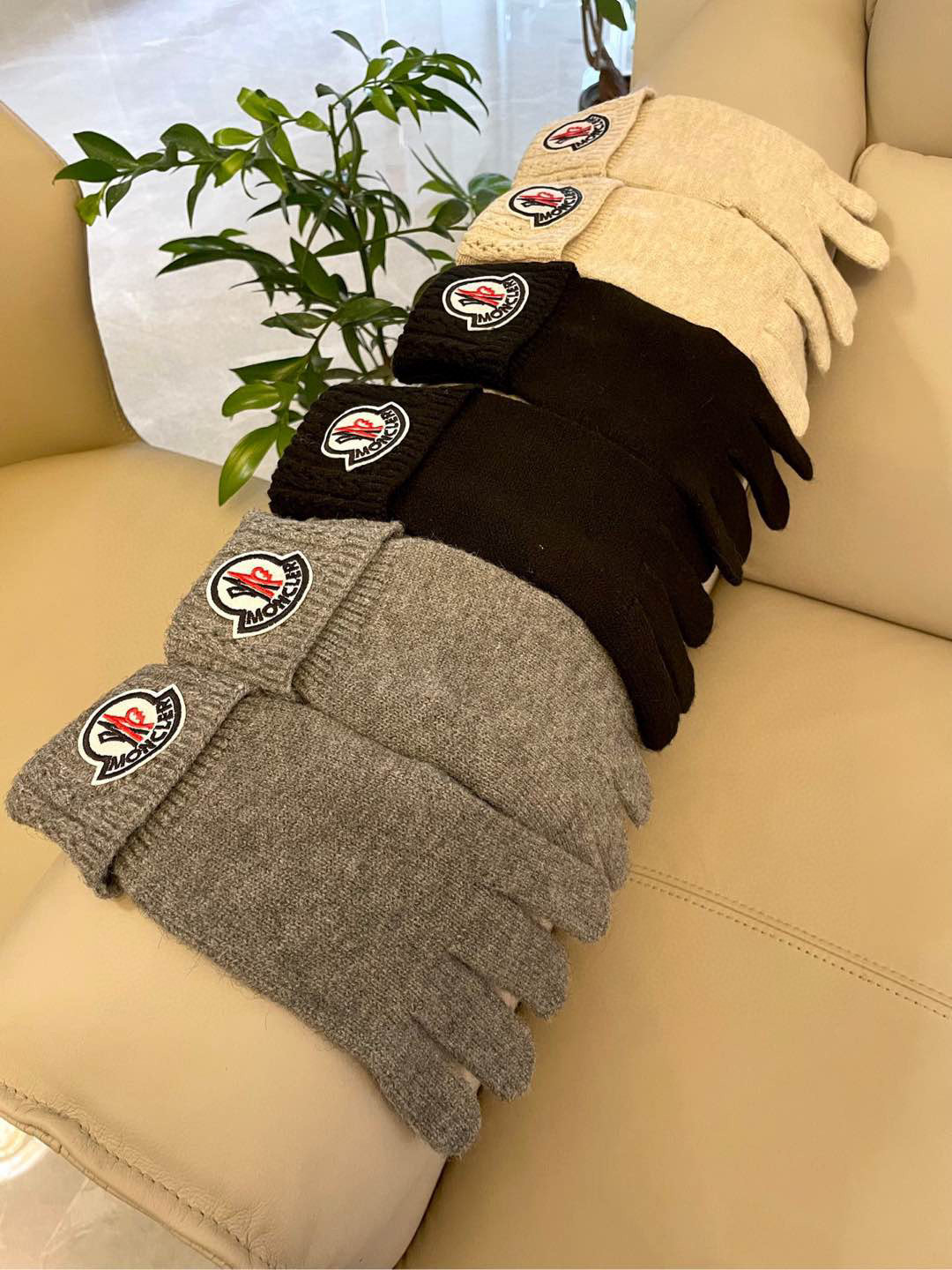 Moncler Autumn Winter Wool Knit Gloves - Image 1