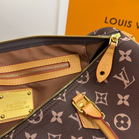 LV Speedy 40 Bag - Image 13