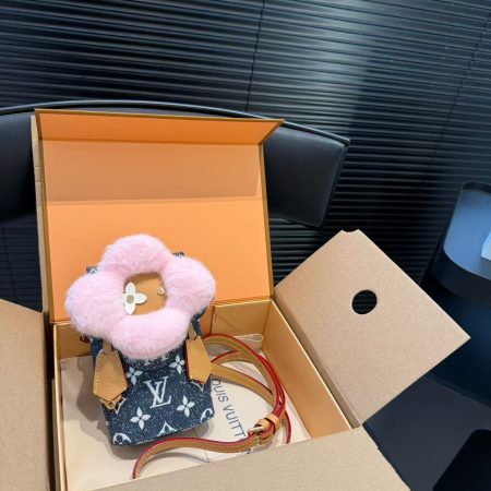 LV Ski Bag Accessory - Image 4
