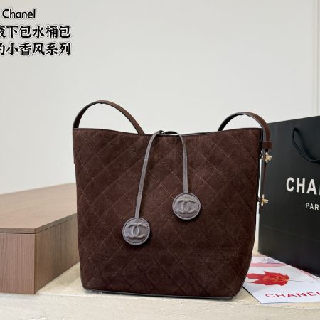 Chanel Tote, Crossbody, and Bucket Bags - Image 5