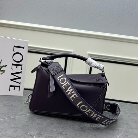 Loewe Puzzle Crossbody Bags - Image 3