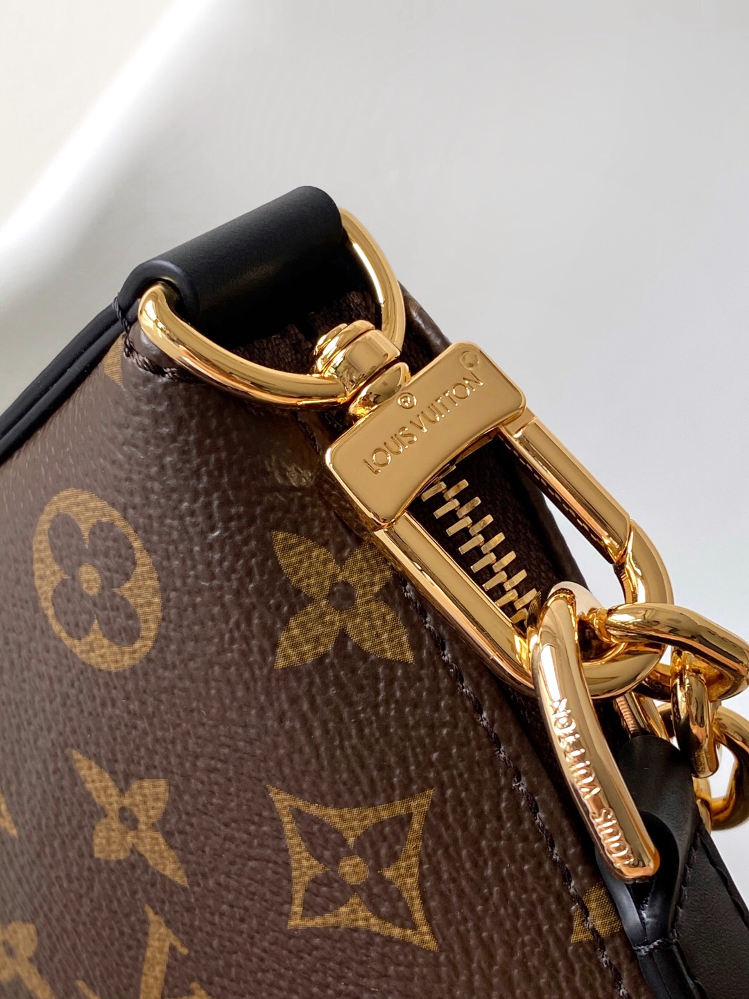 LV Cookie BB Monogram - Image 8