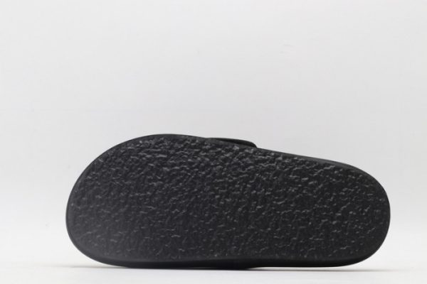 Yeezy Slide 3