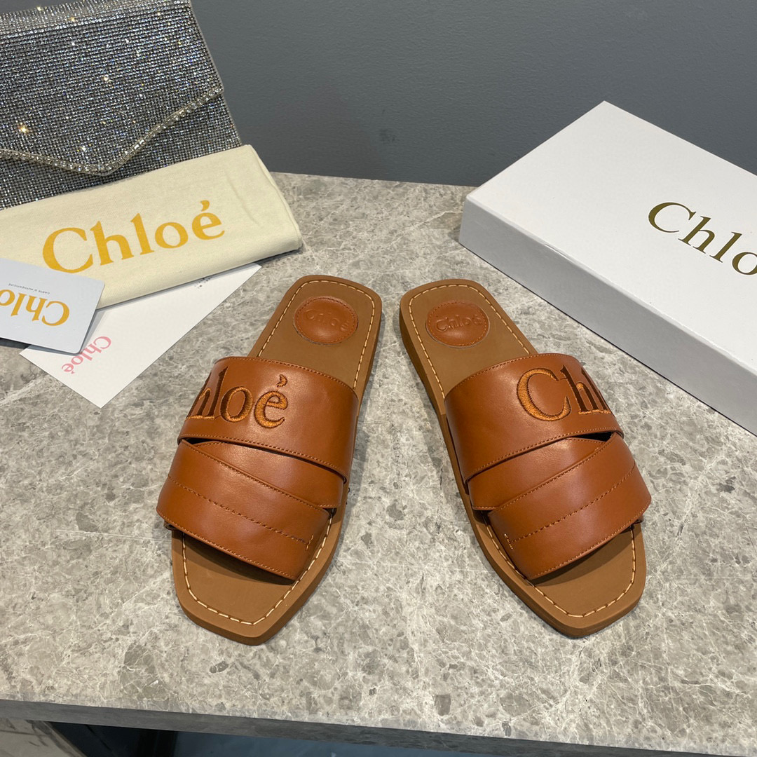 Chloe Leather Logo Embroidery Shoes Sandal - Image 5