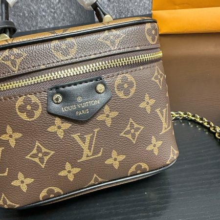 LV Vanity Chain Pouch Monogram Bag - Image 6