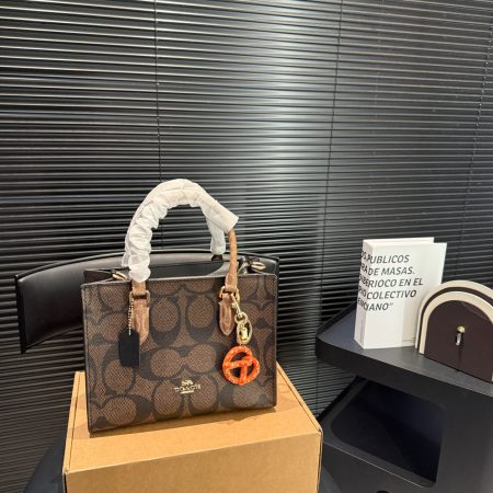 Coach Maggie Tote Bag - Image 2