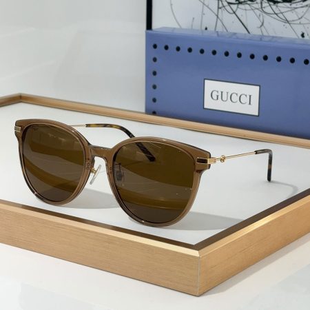 Gucci  Skinny Legs Temperament sunglasses Top quality - Image 1