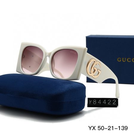 Gucci Fashionable Sunglasses - Image 6