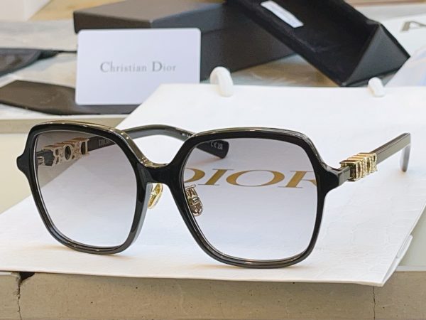 Dior Treasure Sunglasses