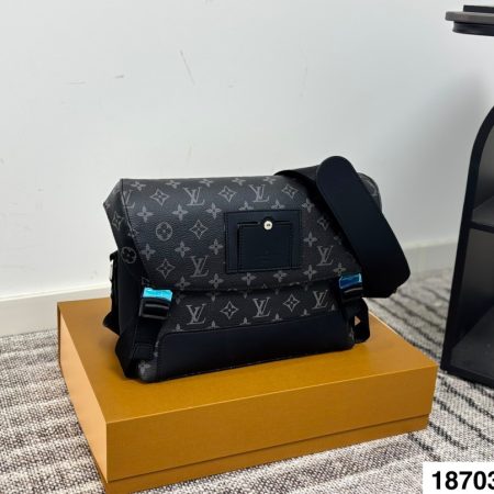 LV VOYAGER Messenger Bag - Image 2