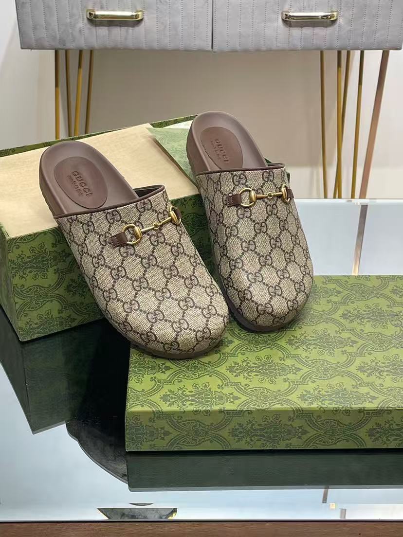 Gucci Horsebit mule in GG Supreme - Image 2