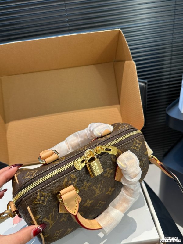 LV Speedy Bandoulière 20 Monogram Bag