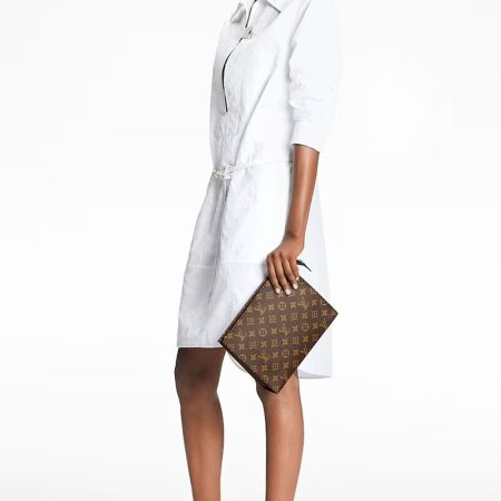 LV Toiletry Pouch Handbag - Image 2
