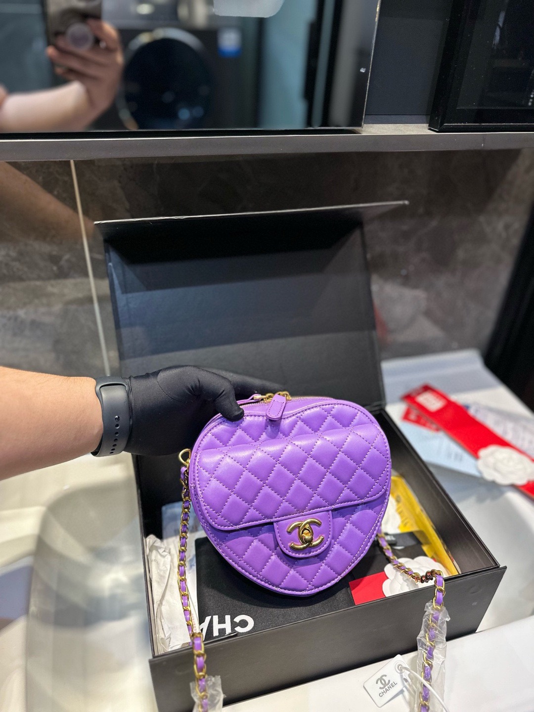 Chanel Mini Heart Crossbody Bag - Image 5