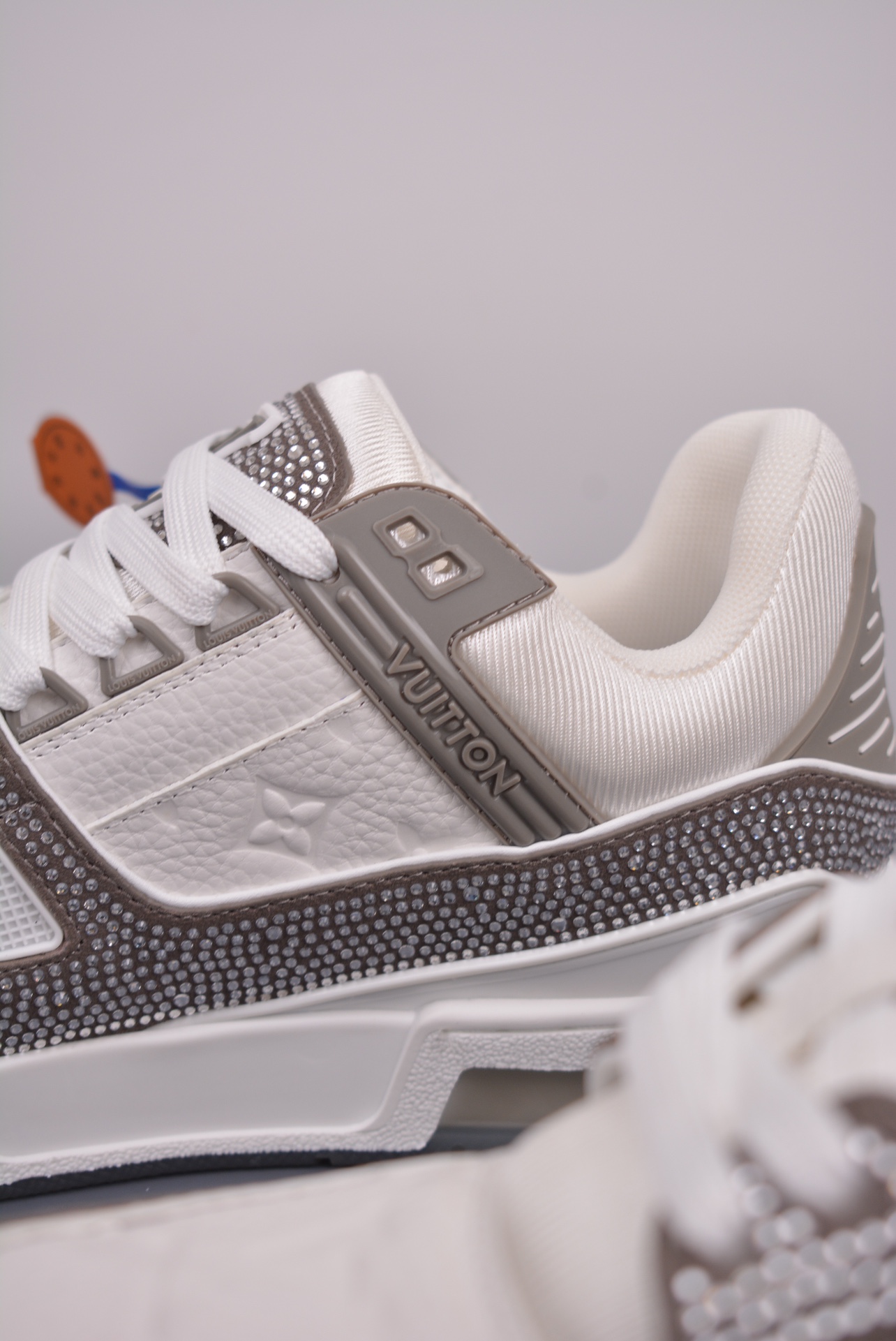 LV Trainer Sneakers High Quality - Image 5
