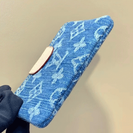 LV Jacquard Denim Key Bag - Image 5