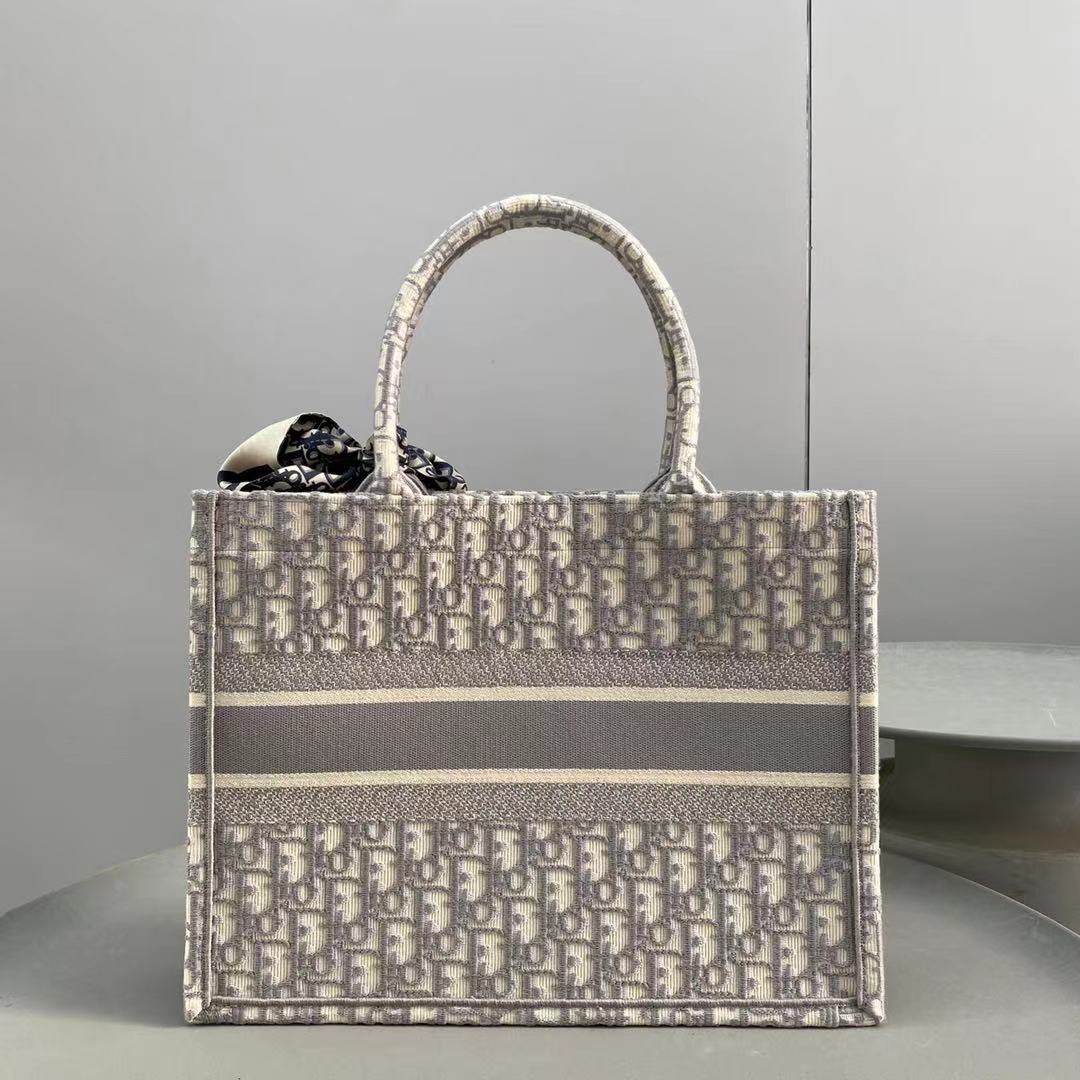 Dior Book Tote Medium Gray Dior Oblique Embroidery M1296Z - Image 6