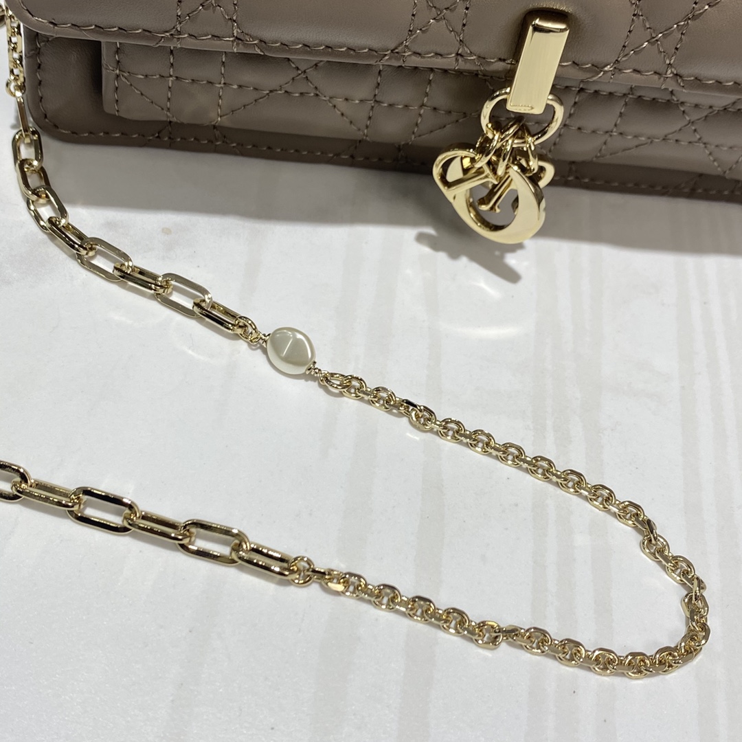Dior Lady Dior Chain Pouch S0937ONMJ_M116 - Image 4