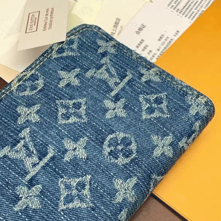 LV ippy Zipper Money Clip bags - Image 5
