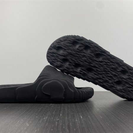 Yeezy Slide new collection 5 - Image 10