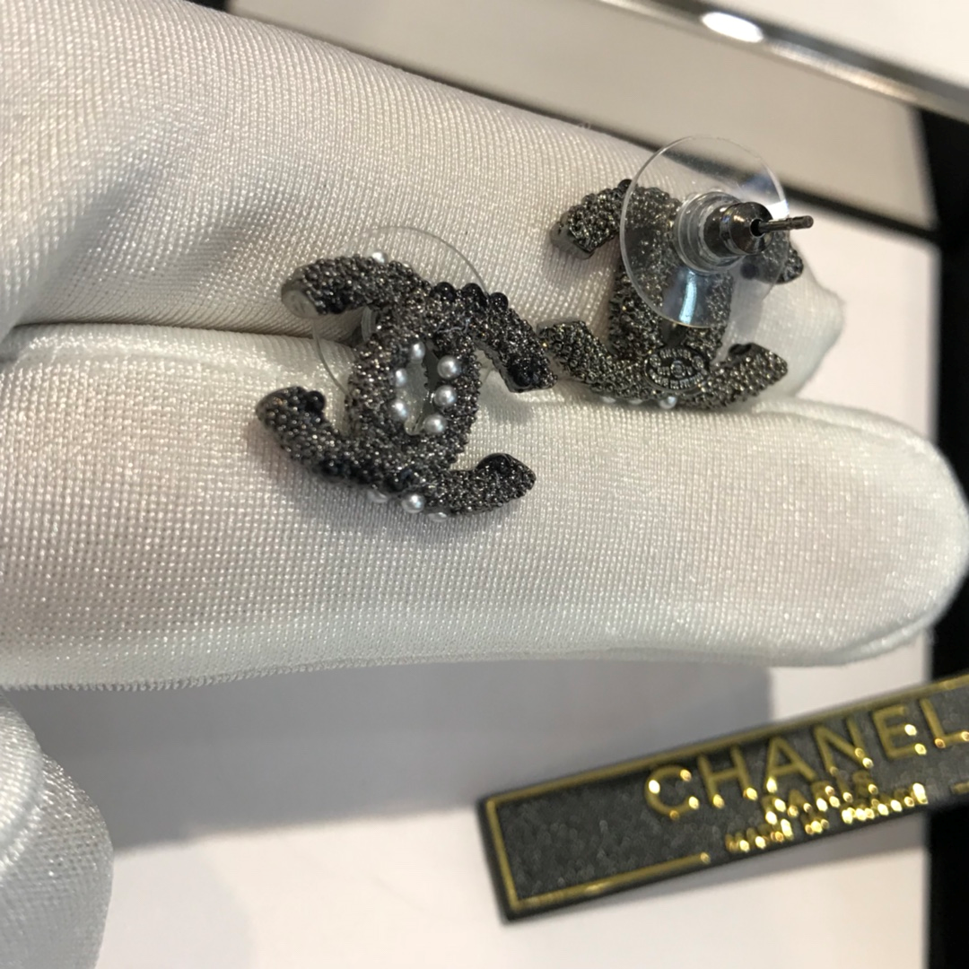 Chanel  Earrings - Image 2