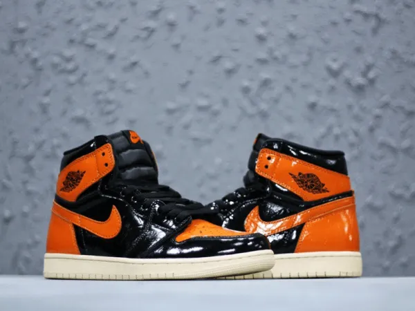 Jordan1 Retro High Og "Shattered 3.0"