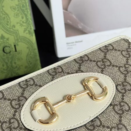 Gucci Zipper Wallet - Image 5