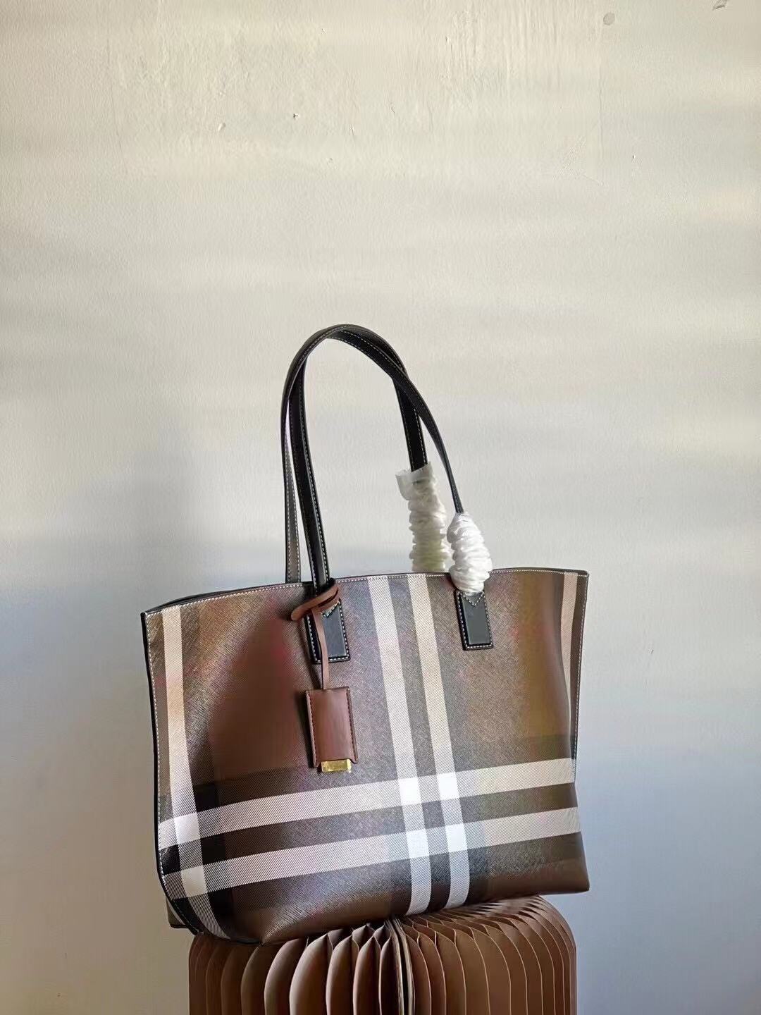 Burberry Medium Check Tote - Image 3