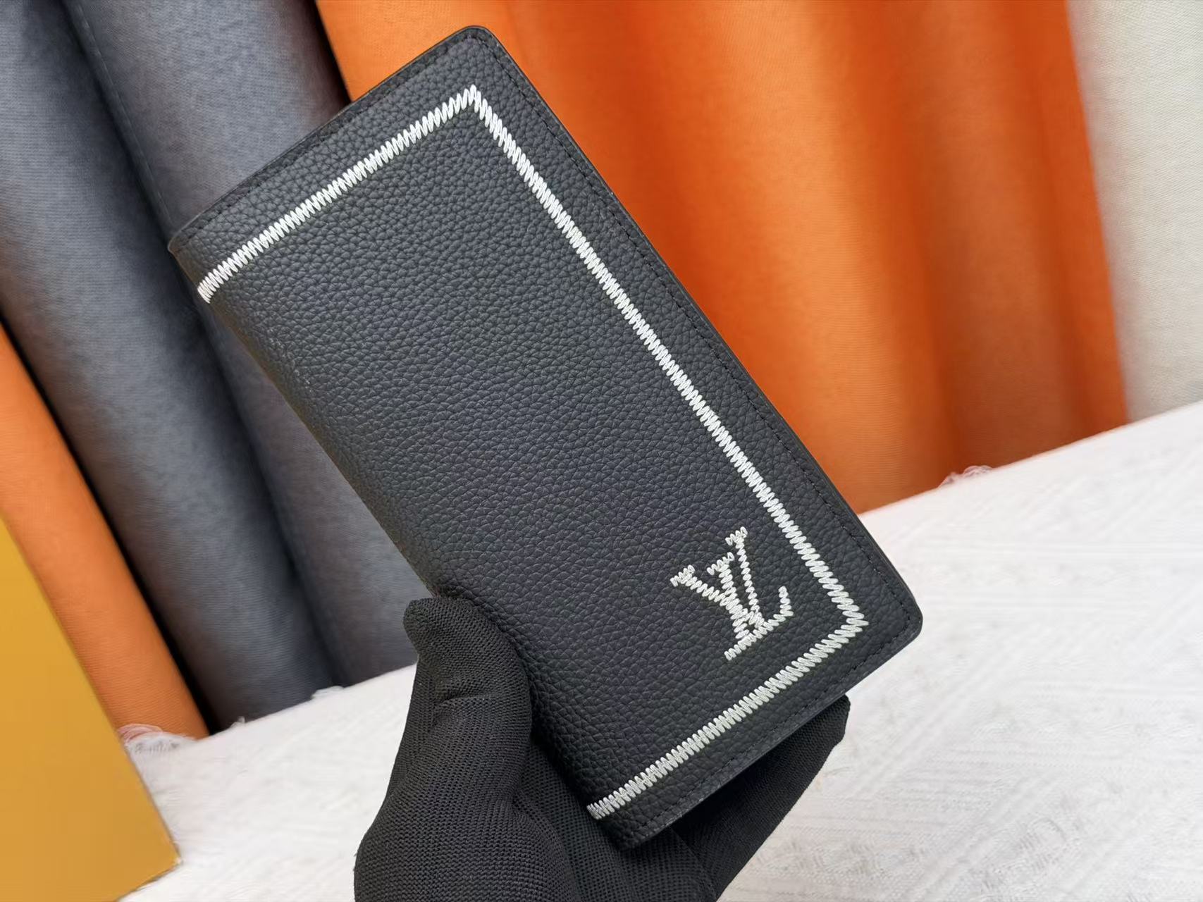 LV Brazza Wallet - Image 1