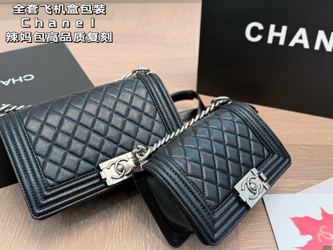 Chanel Le Boy Mom Bag - Image 3