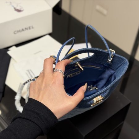 Chanel Clutch With Chain Bag - Image 5