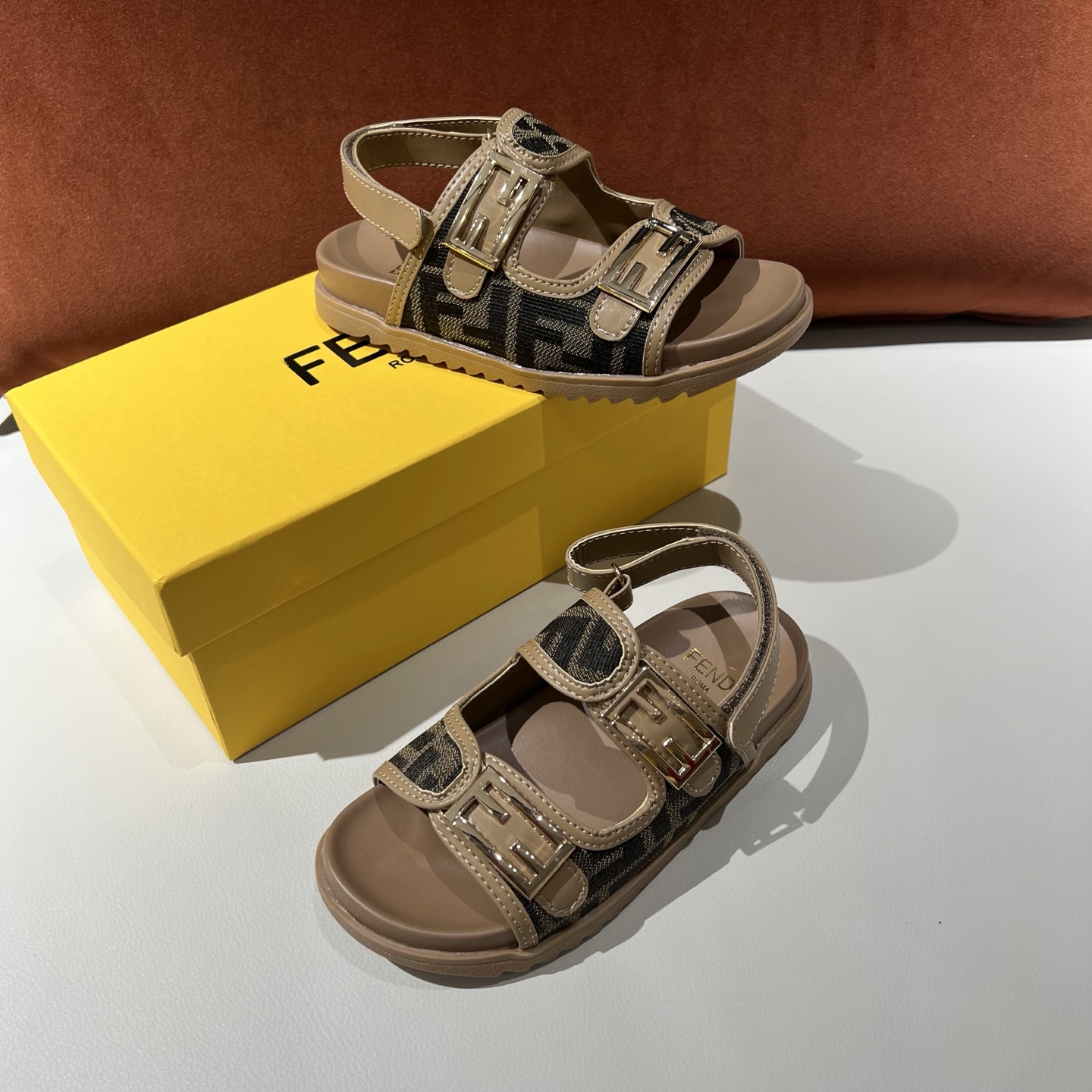 Fendi Children's Shoes - Image 4