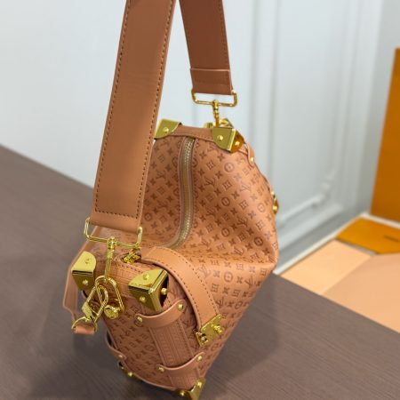 LV Trunk Eileen Gu Bag - Image 6